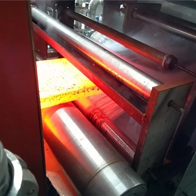 Peralatan Pembajaan Aruhan Plat Keluli
